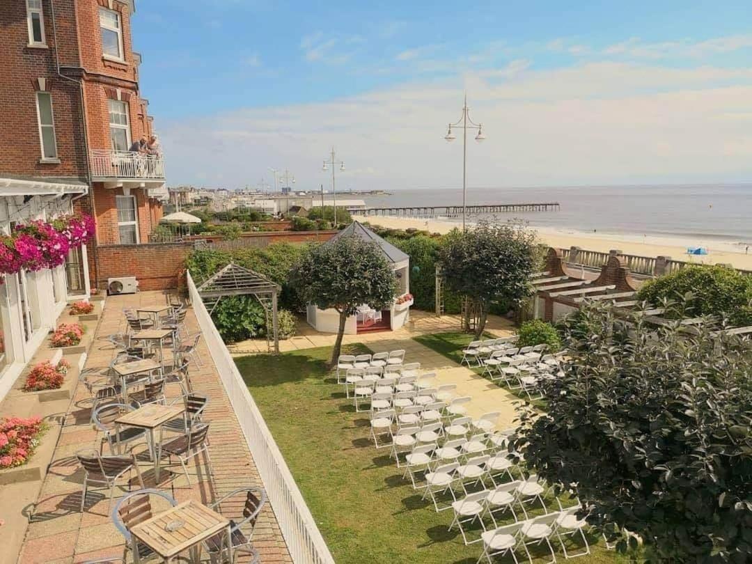 Hotel Victoria Lowestoft Buitenkant foto