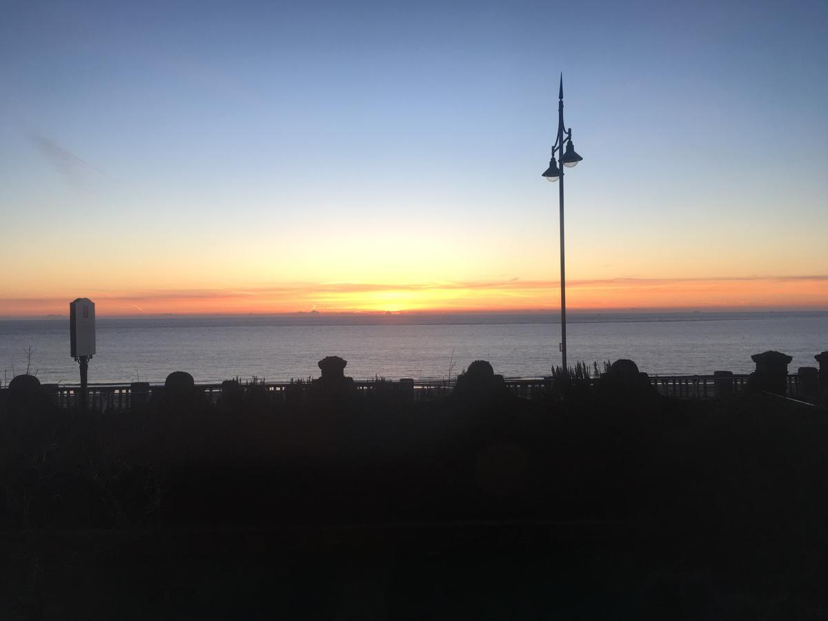 Hotel Victoria Lowestoft Buitenkant foto